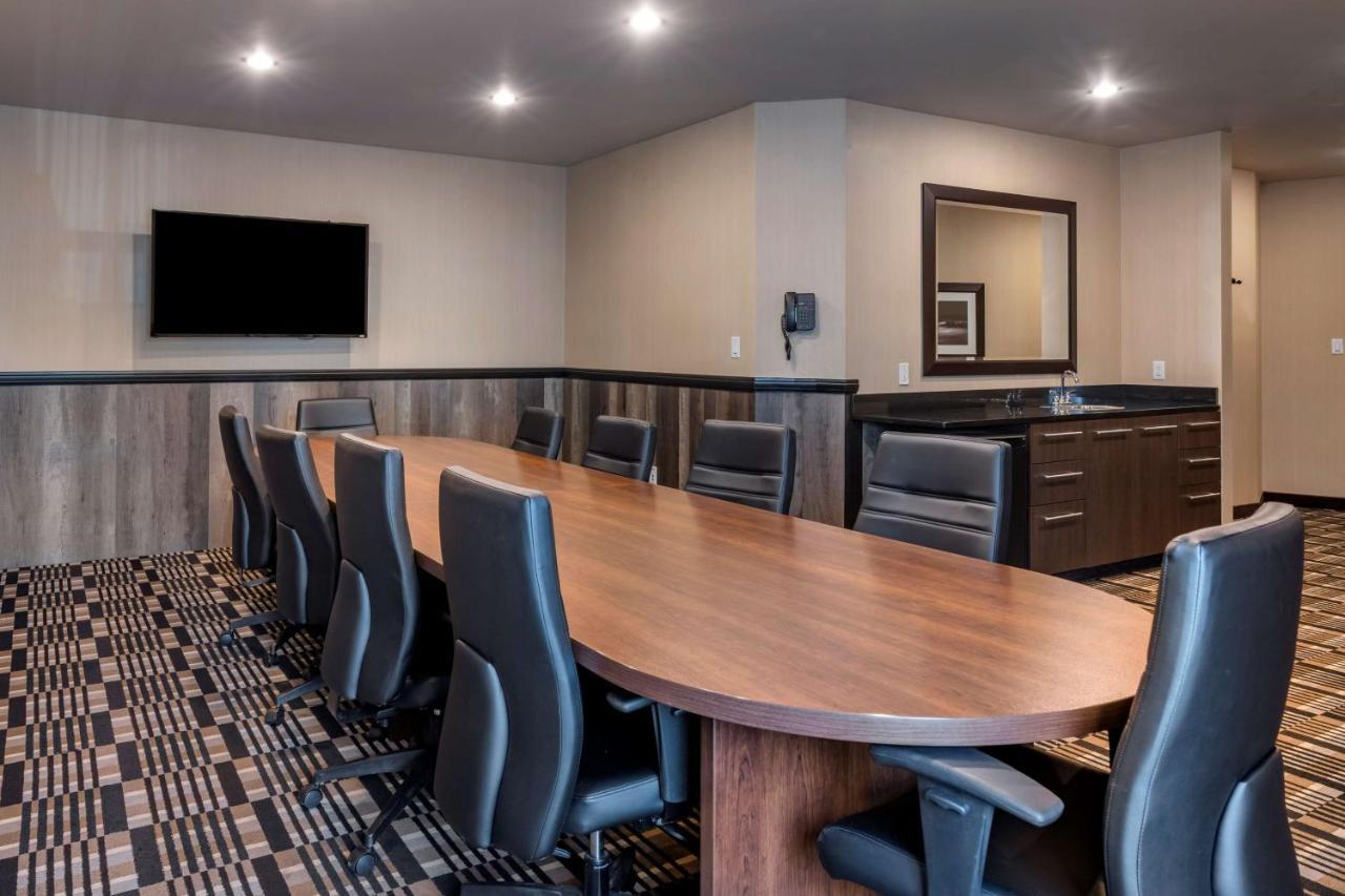 Best Western Plus Bridgewater Hotel & Convention Centre Dış mekan fotoğraf