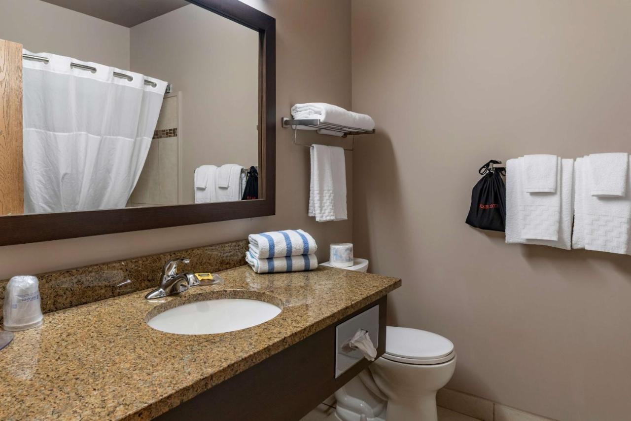 Best Western Plus Bridgewater Hotel & Convention Centre Dış mekan fotoğraf